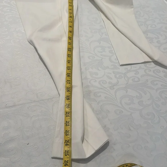 Alice + Olivia “Janis” Low Rise Crop Flare Pants. Ladies 6 - Picture 15 of 16